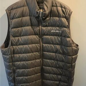 Eddie Bauer Men's Black Puffer Vest